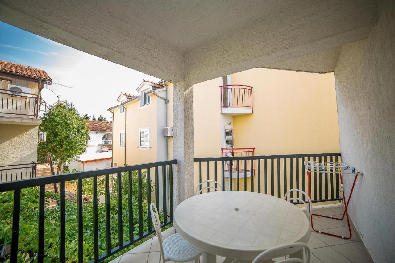Apartments Grulovic Srima Εξωτερικό φωτογραφία