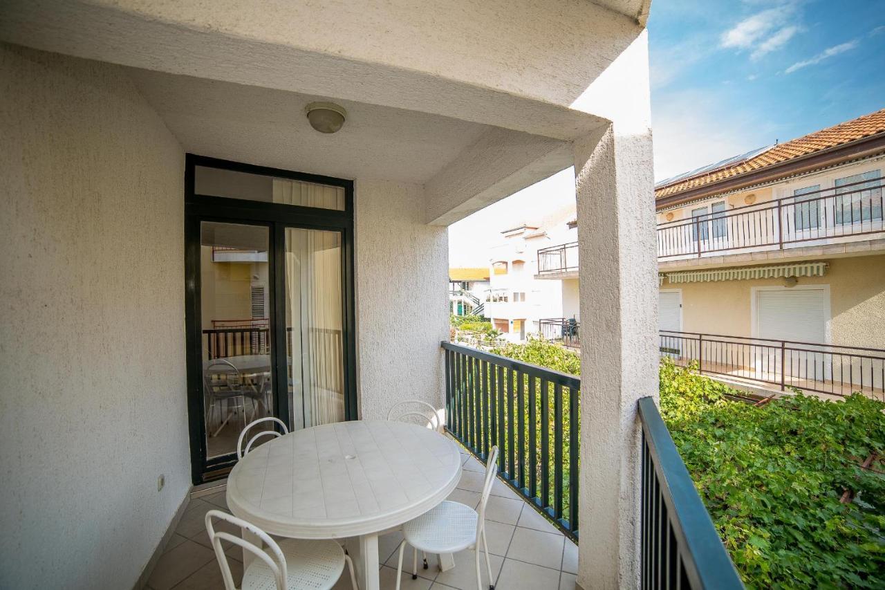 Apartments Grulovic Srima Εξωτερικό φωτογραφία